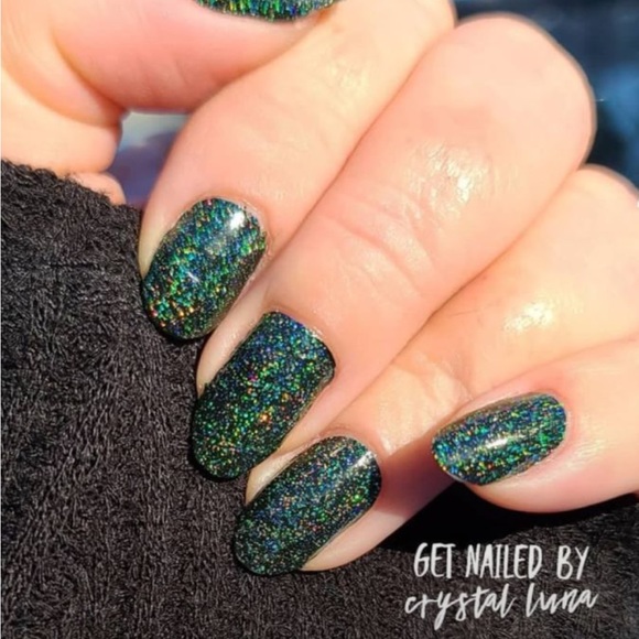 *Retired* Color Street: Gaelic Greenery | Emerald Glitter St. Patrick’s Day - Picture 7 of 16